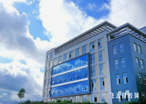 四川省南充衛(wèi)生學(xué)校2024報名條件