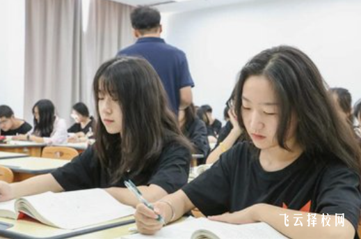 高考文化課集訓學校有用么