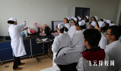 成都圣亞技工學校2024熱選專業