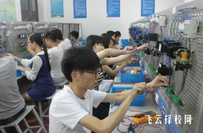 成都市工業職業技術學校2024熱選專業