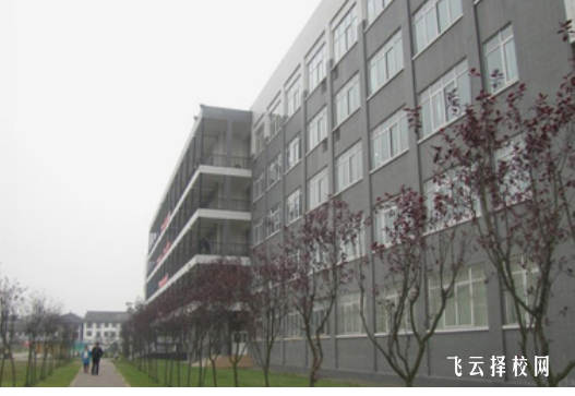 成都圣亞技工學校2024招生簡章