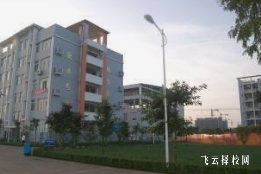 四川省商貿(mào)學校2024招生簡章