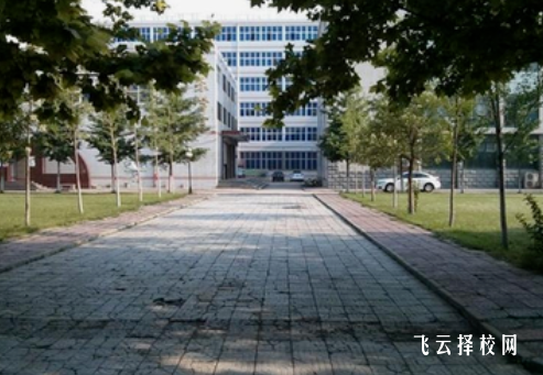 四川省服裝藝術(shù)學(xué)校在哪里怎么去