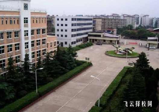 四川省華鎣職業(yè)技術(shù)學(xué)校在哪里怎么去