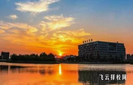 四川省閬中師范學(xué)校在哪里怎么去