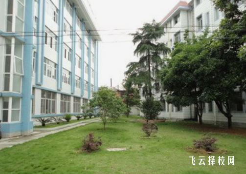 四川省旅游學校在哪里怎么去