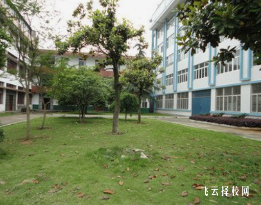 四川省貿(mào)易學(xué)校在哪里怎么去