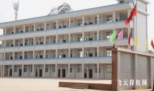 樂山商務技工學校是怎樣收費的