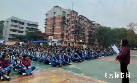 瀘州市納溪區江南職業中學是怎樣收費的