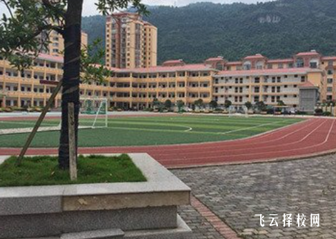 內江市思源職業學校是怎樣收費的