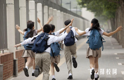 成都光華技工學(xué)校多少分可以讀