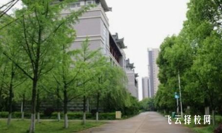 成都鐵路衛生學校多少分可以讀