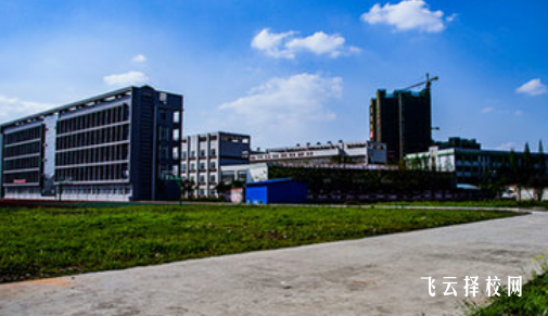 富順職業(yè)技術(shù)學(xué)校多少分可以讀