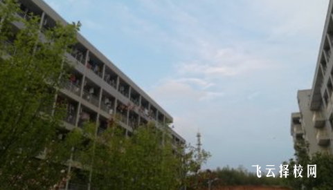 廣安市景山職業(yè)高中學校多少分可以讀