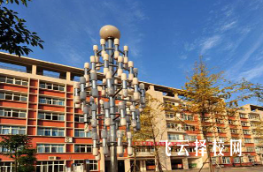 德陽應用技術職業學校是公辦還是私立