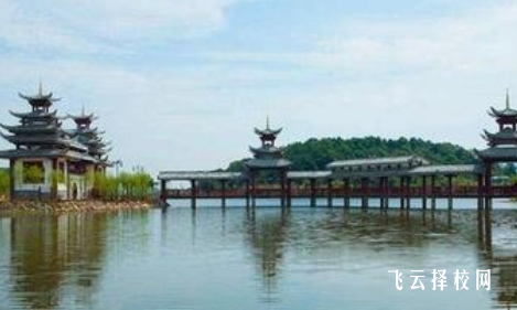 眉山工程技師學(xué)院是公辦還是私立