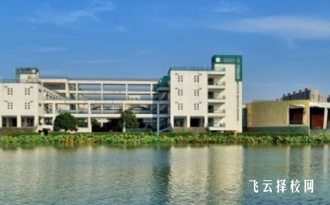 內(nèi)江市川威技工學(xué)校是公辦還是私立