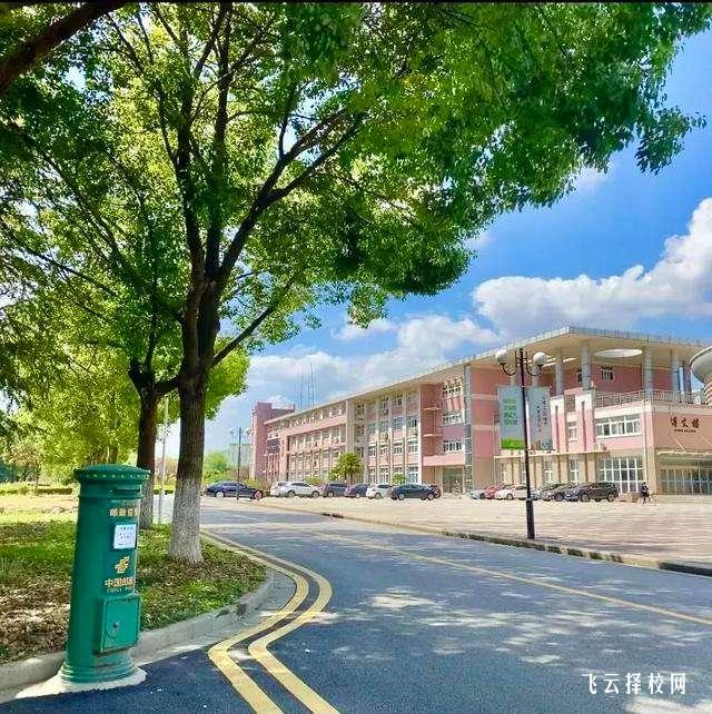 成都市體育運動學校是職高還是技校