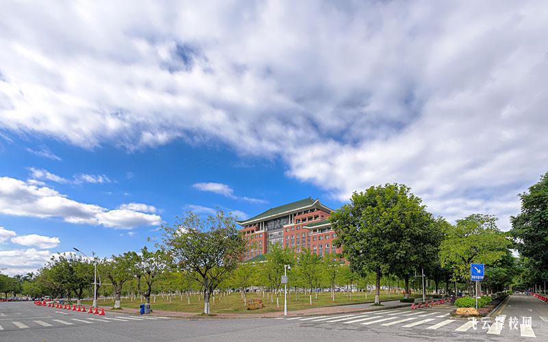 成都市現(xiàn)代制造職業(yè)技術(shù)學(xué)校是職高還是技校