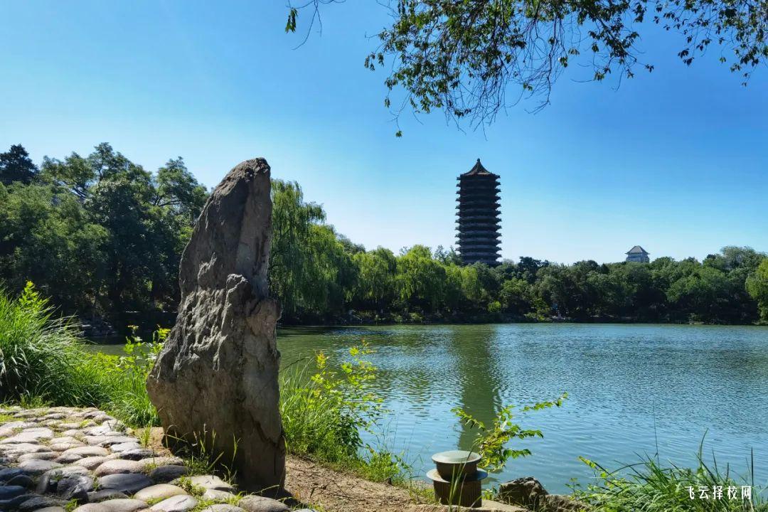 成都指南針職業(yè)技術(shù)學(xué)校是職高還是技校