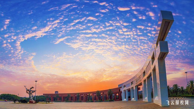 四川交通技師學院是職高還是技校