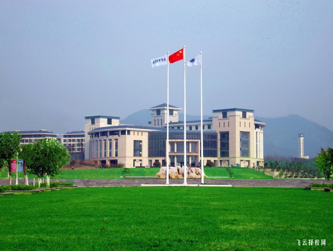 四川礦產機電技師學院是職高還是技校