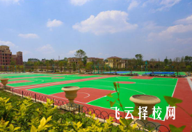 四川省工業貿易學校是職高還是技校