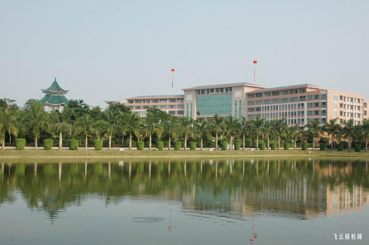 德陽弘正科技職業學校是職高還是技校