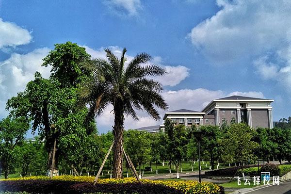 四川省儀隴縣職業(yè)高級中學(xué)是職高還是技校