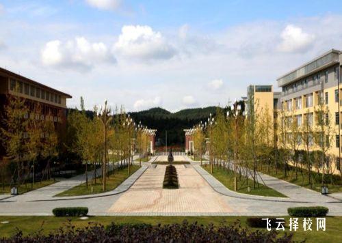 成都市財(cái)貿(mào)職業(yè)高級中學(xué)是3+3學(xué)制嗎