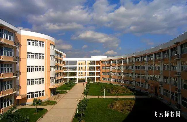 成都市洞子口職業高級中學是3+3學制嗎