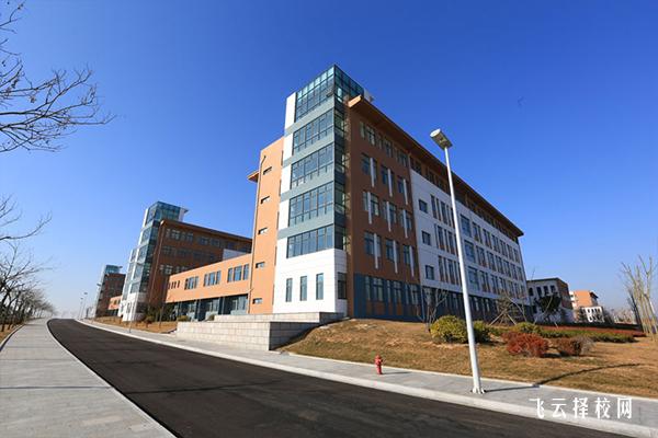 攀枝花市華森職業(yè)學(xué)校是3+3學(xué)制嗎