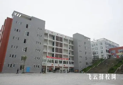 自貢五中是公辦嗎,學(xué)校好不好