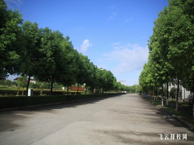 四川廣電中專校是公辦嗎,學校好不好