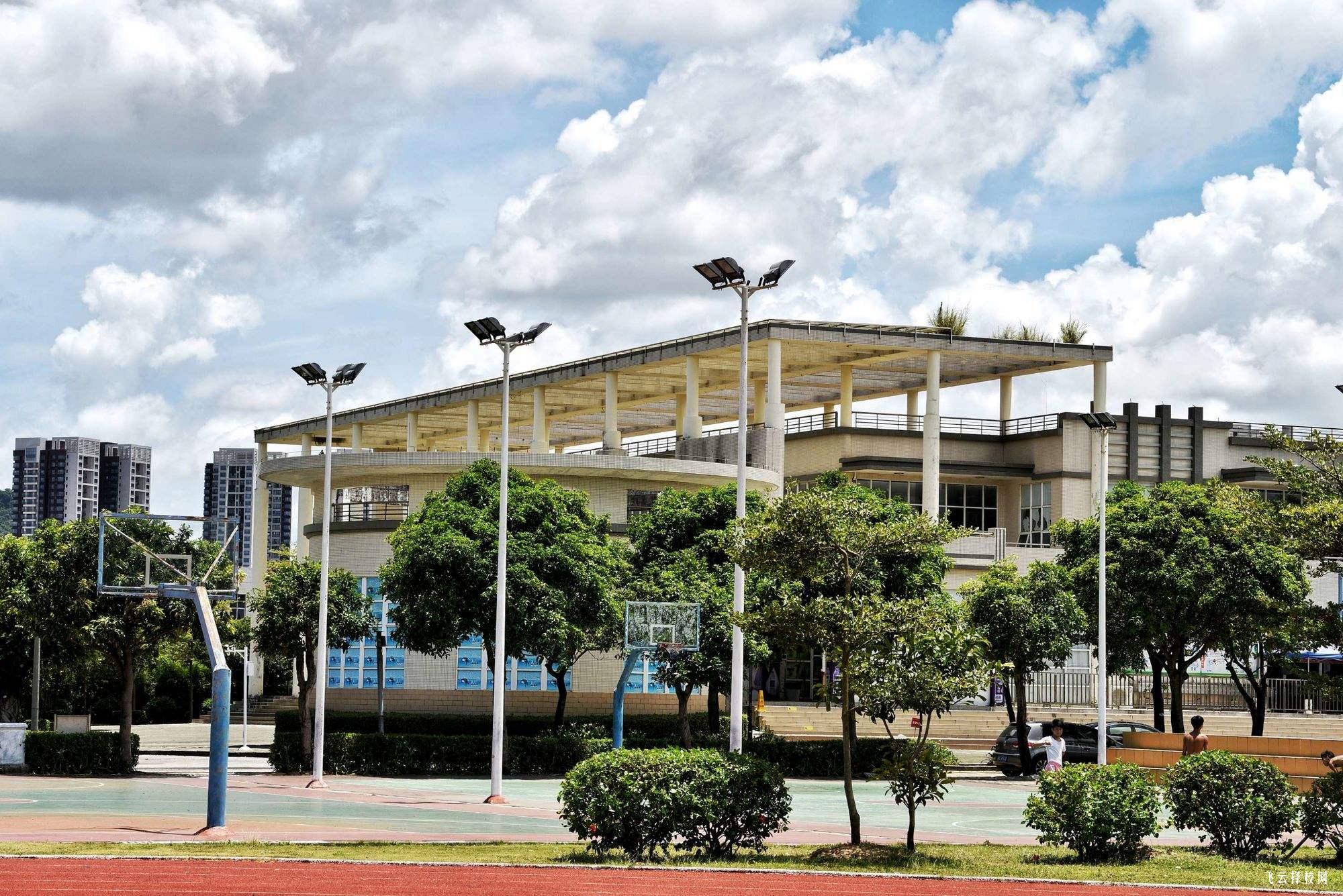 金職中是公辦嗎