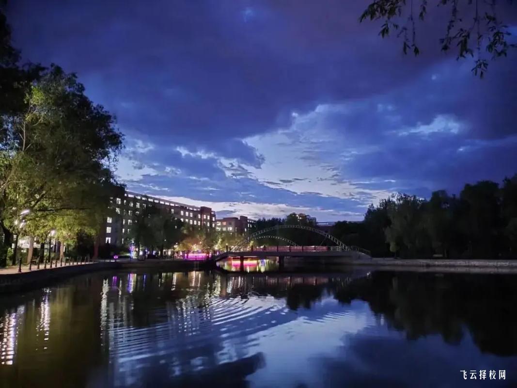 華森職校是公辦嗎