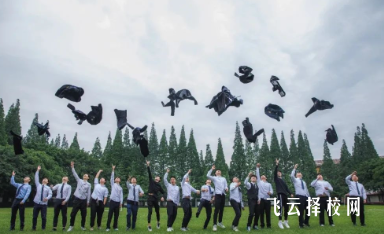 都江堰光亞學校怎么樣,是公立的嗎