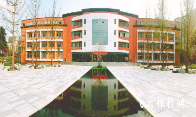 龍泉東上高級中學(xué)怎么樣,是公立的嗎