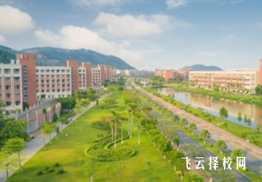 四川達(dá)百職校有什么專業(yè),中考錄取分?jǐn)?shù)多少