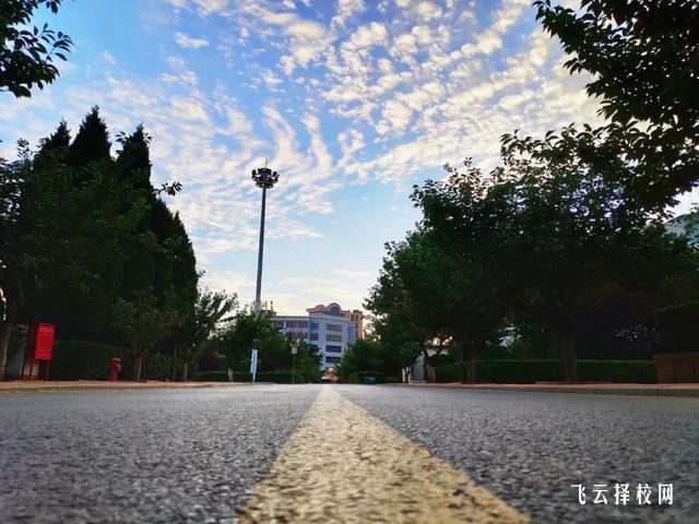 仁壽二職中有什么專業,中考錄取分數多少