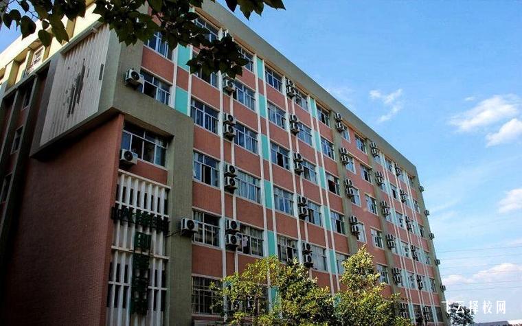 南溪職校有什么專業(yè),中考錄取分數(shù)多少