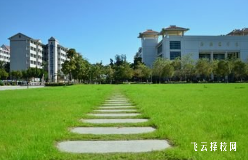 華鎣職中有什么專業,中考錄取分數多少