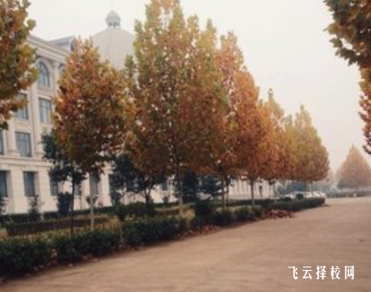 達州萼山職中怎么收費,一年學費多少