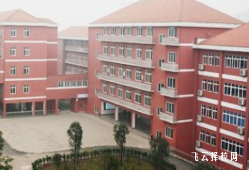 瀘州江陽職高怎么收費,一年學費多少