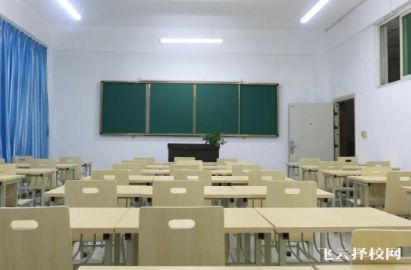 四川科創(chuàng)技工學(xué)校