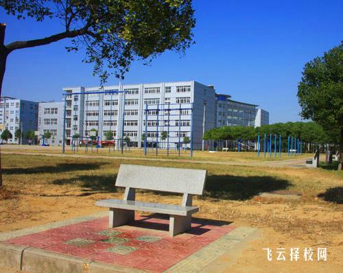 德陽富民技校在哪里,中專報(bào)名怎樣聯(lián)系