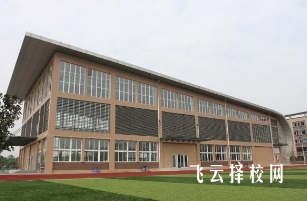 郫都友愛職校在哪里,中專報名怎樣聯系