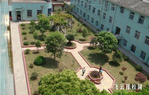 四川民干校在哪里,中專報名怎樣聯(lián)系