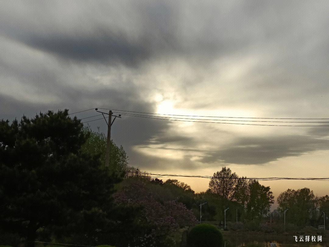 四川云吟職中在哪里,中專報(bào)名怎樣聯(lián)系