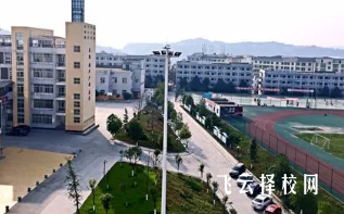 蒼溪職中有升學班嗎,讀中專怎樣選班